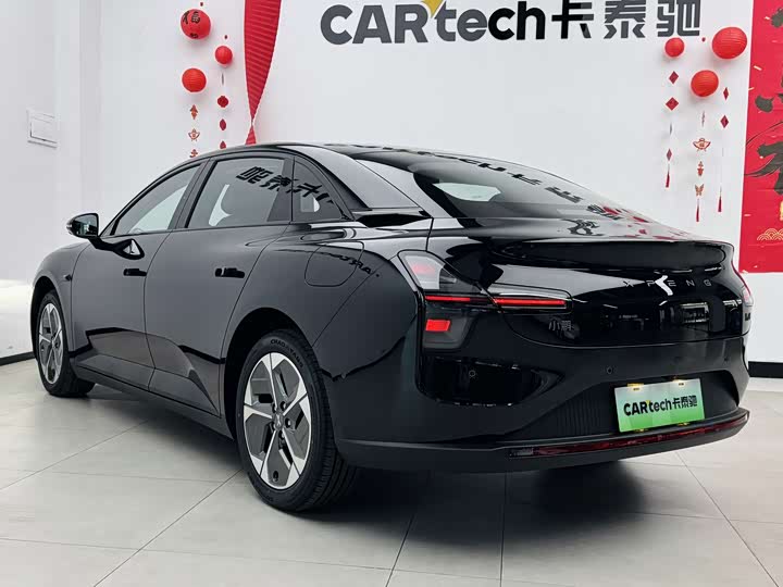 Фото 6 - XPeng Mona M03