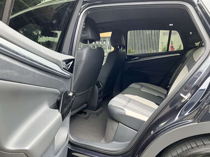 Фото 7 - Volkswagen ID.4 Crozz