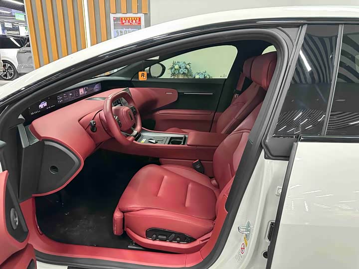 Фото 9 - Avatr 12