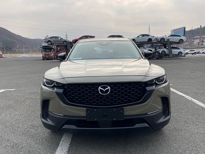 Фото 3 - Mazda CX-50