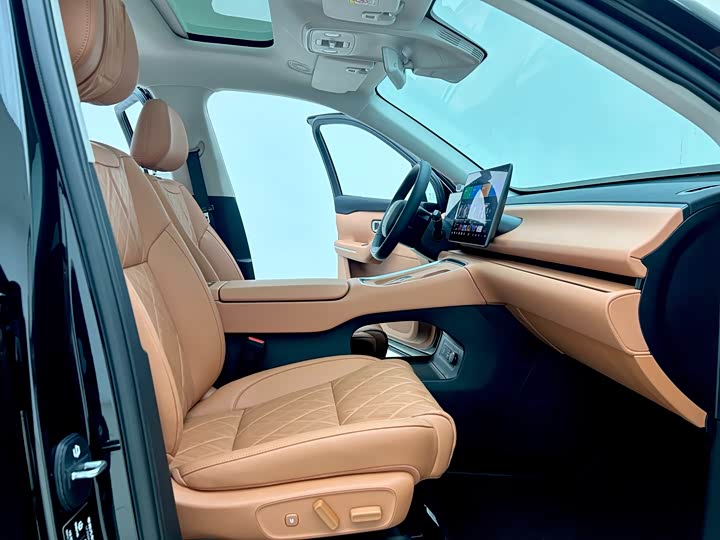 Фото 7 - Leapmotor C16