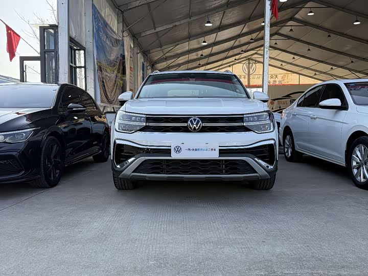 Фото 2 - Volkswagen Tharu