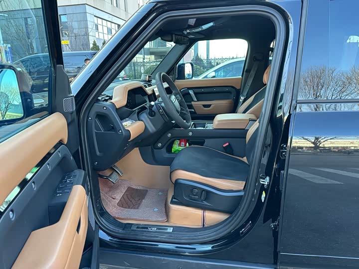 Фото 7 - Land Rover Defender