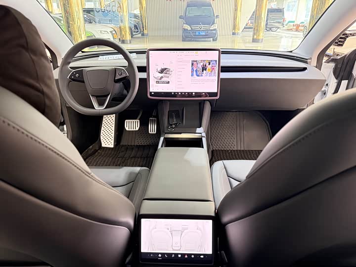 Фото 9 - Tesla Model 3