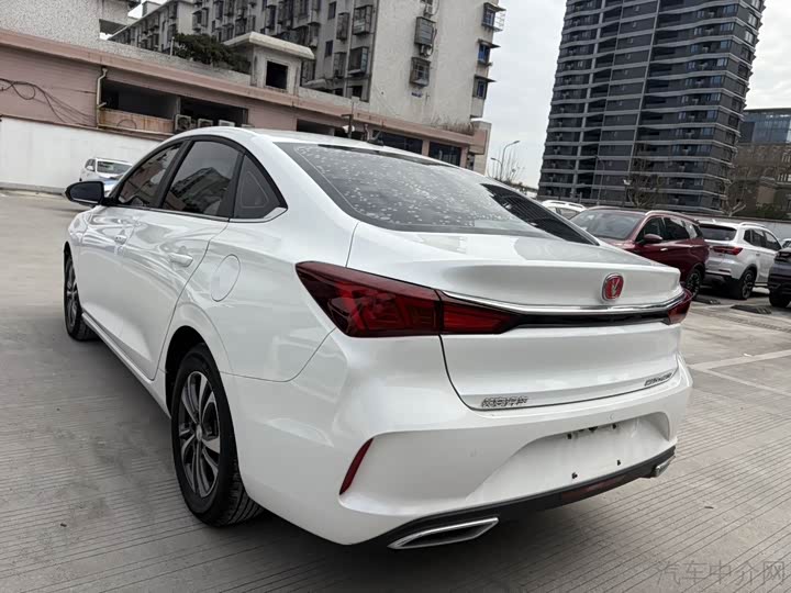 Фото 8 - Changan Eado Plus