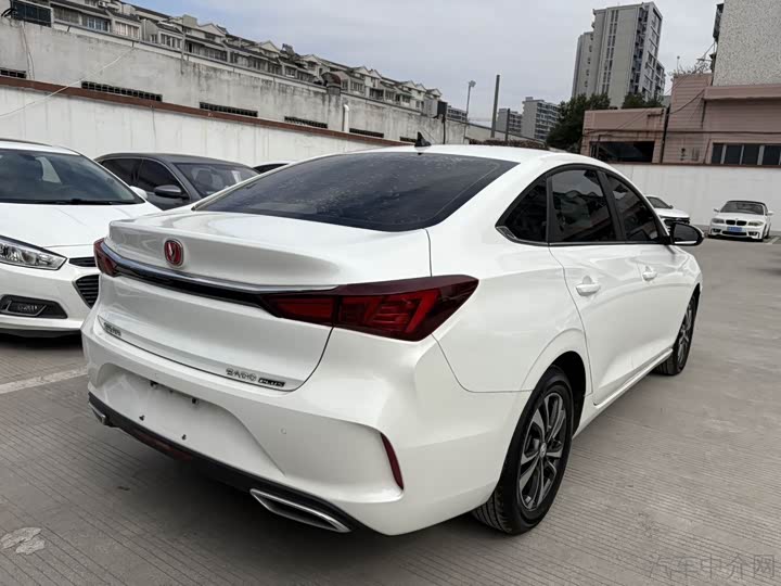 Фото 9 - Changan Eado Plus