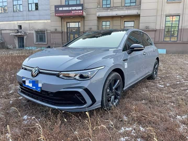 Фото 1 - Volkswagen Golf