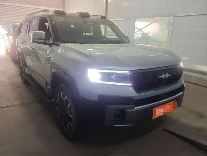 Фото 2 - BYD FangChengBao Leopard 8