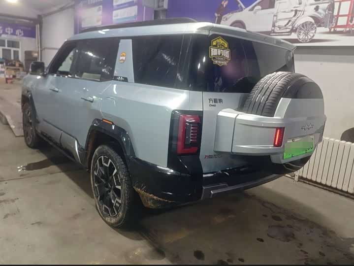 Фото 6 - BYD FangChengBao Leopard 8