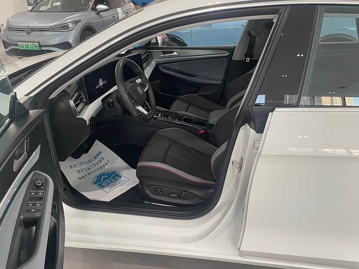 Фото 6 - Volkswagen Lamando L