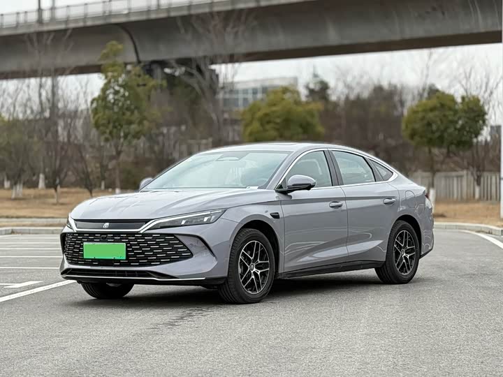 Фото 1 - BYD Qin L