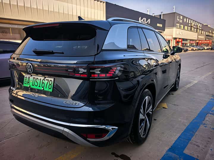 Фото 3 - Volkswagen ID.6 Crozz