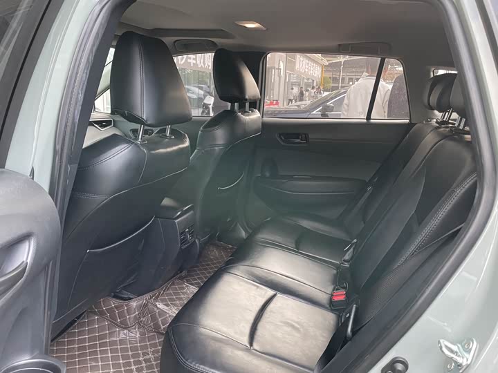 Фото 7 - Toyota Corolla Cross