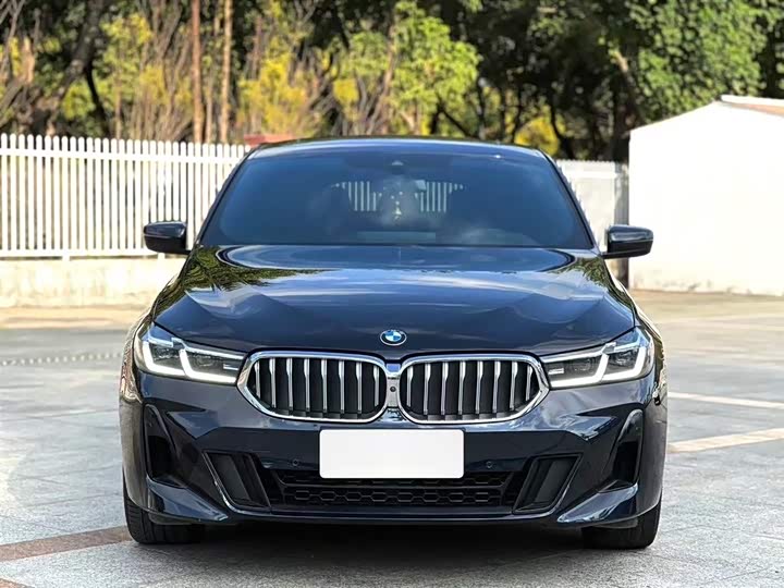 Фото 2 - BMW 6 Series GT