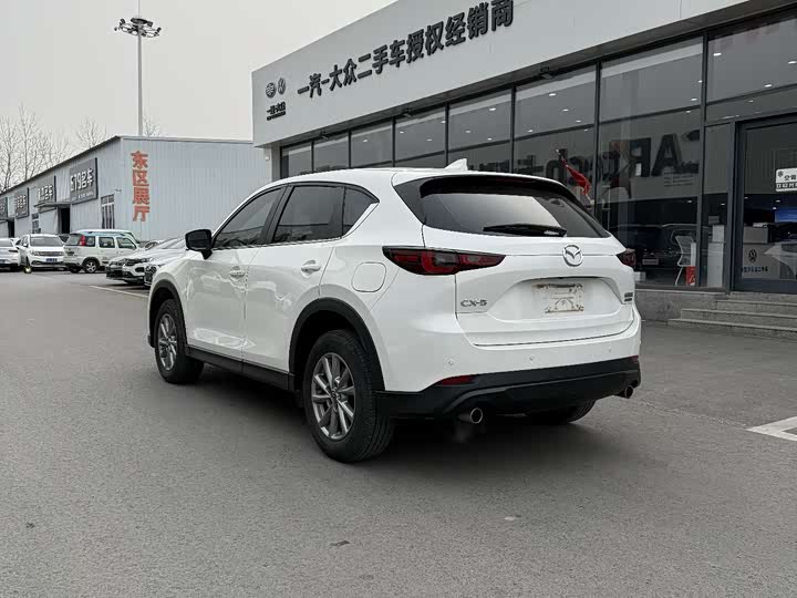 Фото 8 - Mazda CX-5