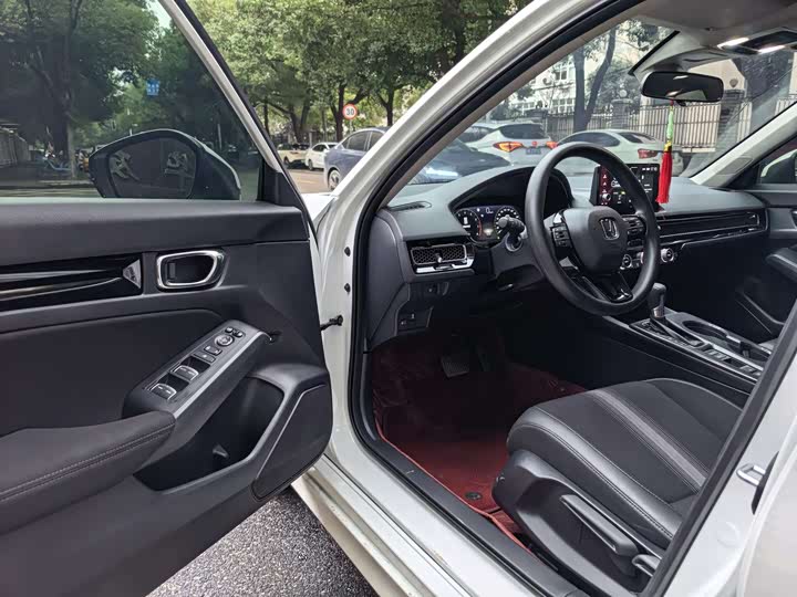 Фото 7 - Honda Civic