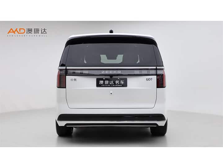 Фото 4 - Zeekr 009