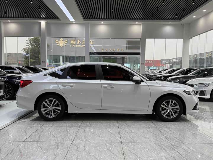 Фото 7 - Honda Civic