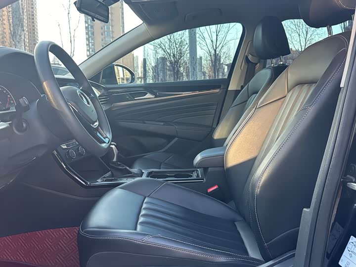 Фото 9 - Volkswagen Passat