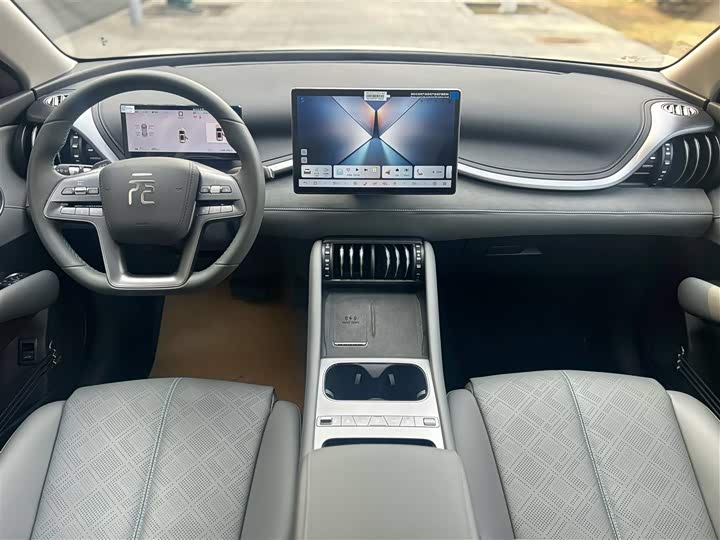 Фото 5 - BYD Yuan Plus