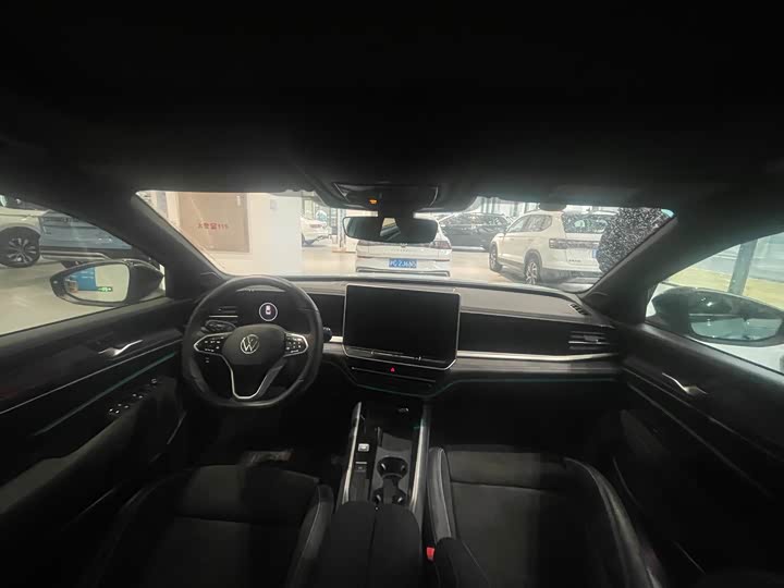 Photo 6 - Volkswagen Passat