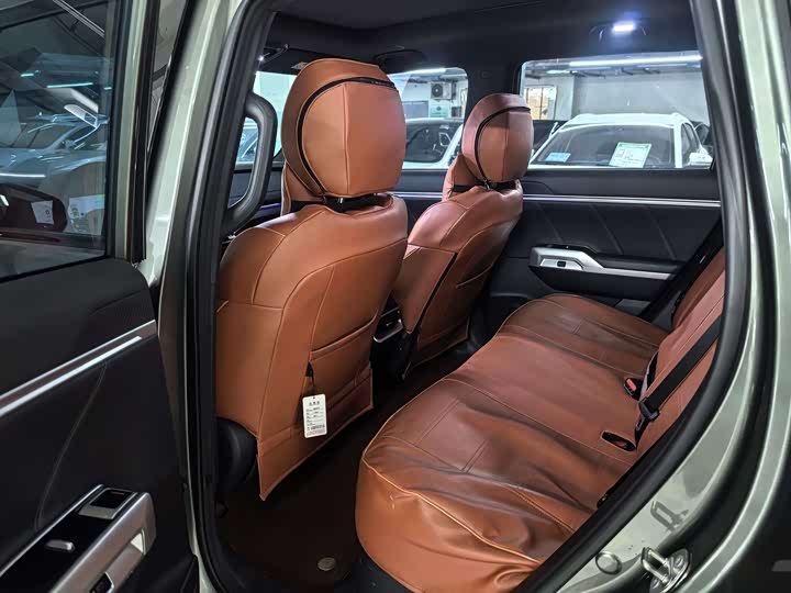 Фото 7 - Changan Deepal G318