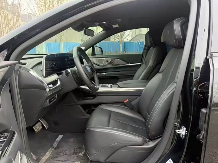 Фото 3 - Cadillac XT5