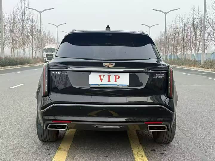 Фото 7 - Cadillac XT5