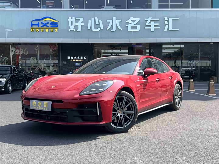 Фото 1 - Porsche Panamera