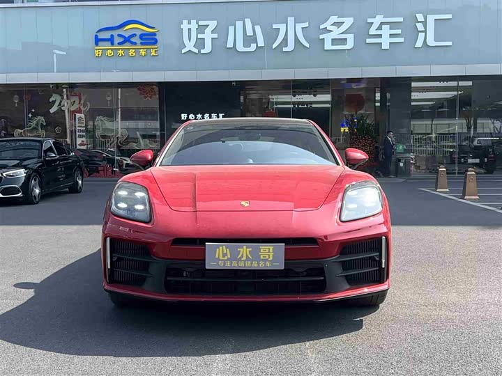 Фото 2 - Porsche Panamera