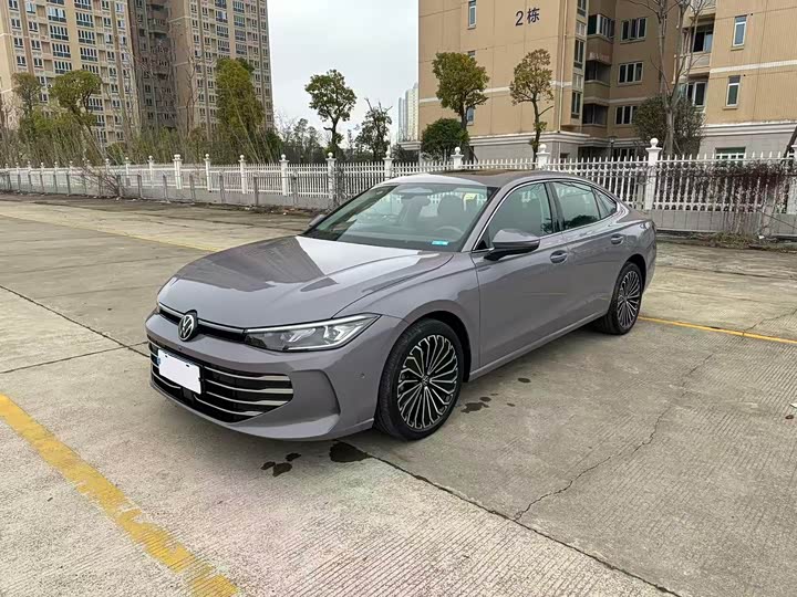 Фото 3 - Volkswagen Passat
