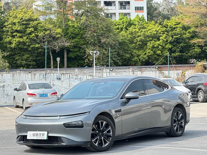 Фото 1 - XPeng P7