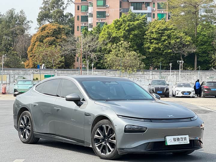 Фото 3 - XPeng P7