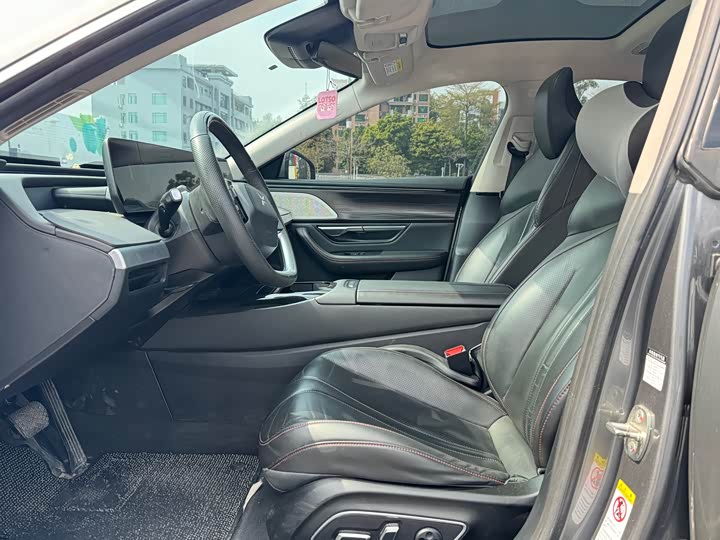 Фото 4 - XPeng P7