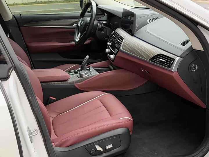 Фото 7 - BMW 6 Series GT