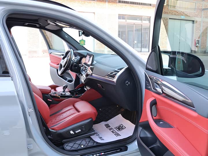 Фото 7 - BMW X3 M