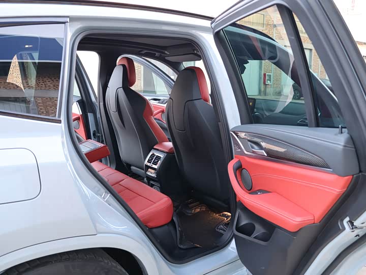 Фото 8 - BMW X3 M