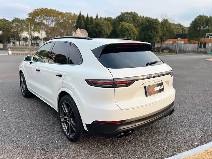 Фото 4 - Porsche Cayenne