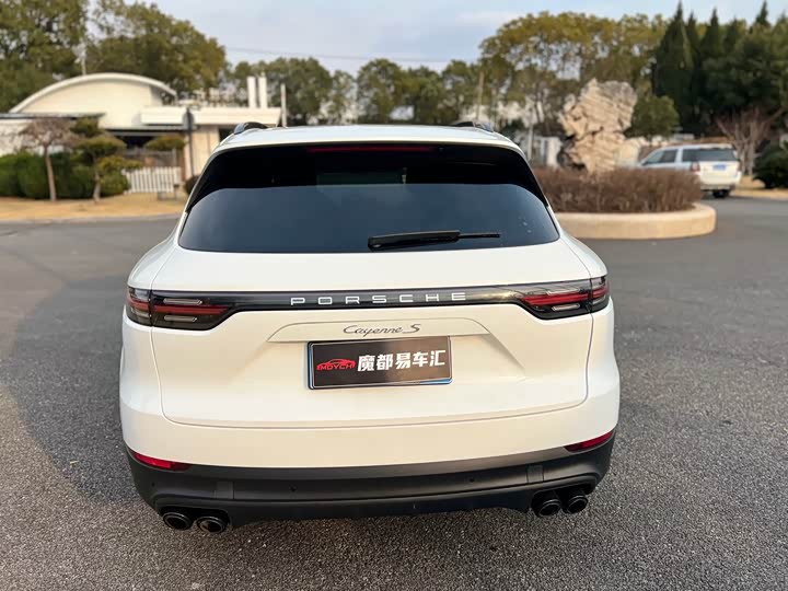 Фото 5 - Porsche Cayenne