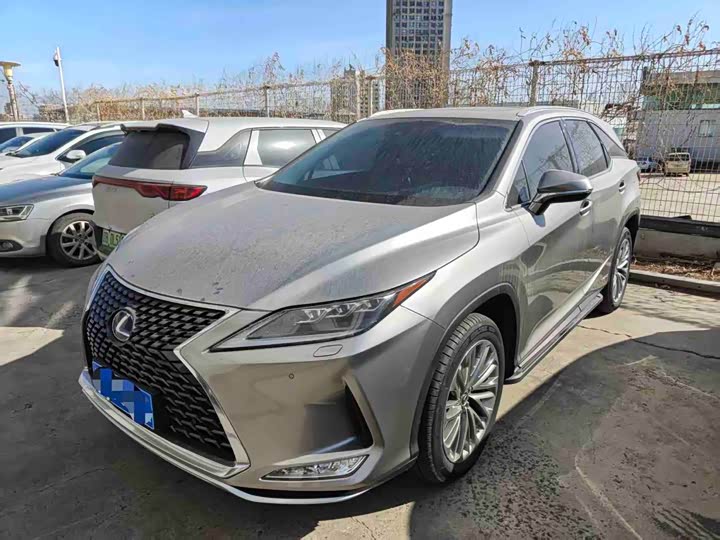 Фото 1 - Lexus RX