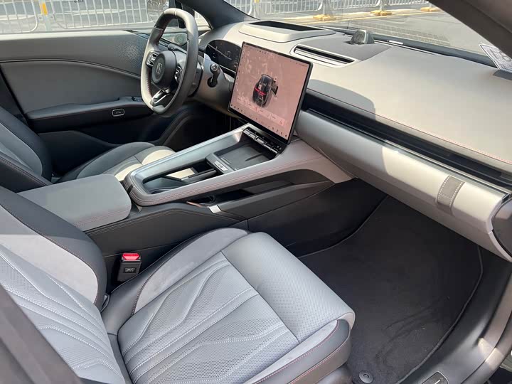 Фото 5 - Zeekr 007