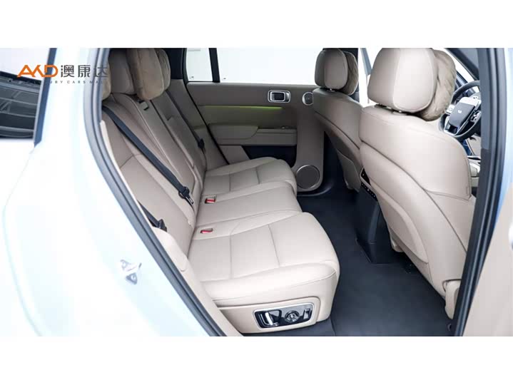 Photo 8 - LiXiang L7