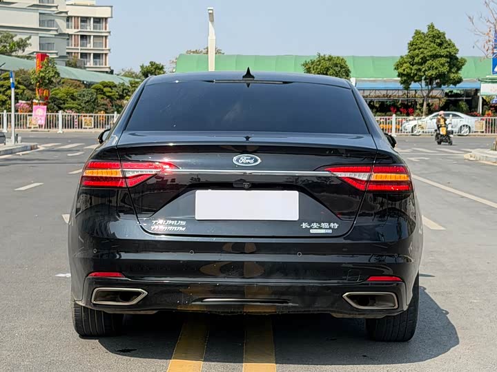 Фото 5 - Ford Taurus