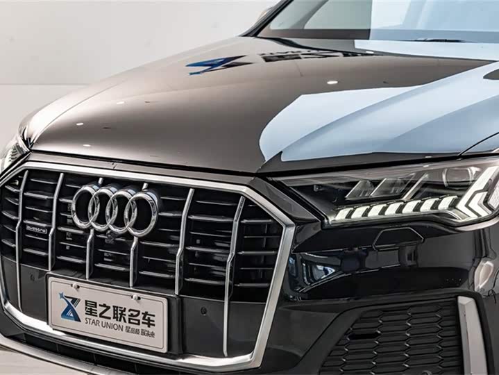 Фото 3 - Audi Q7