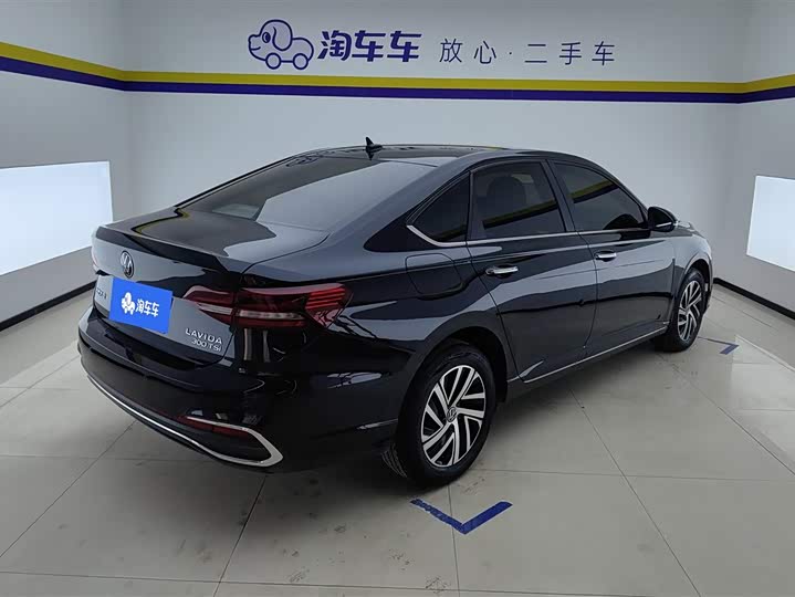 Фото 3 - Volkswagen Lavida