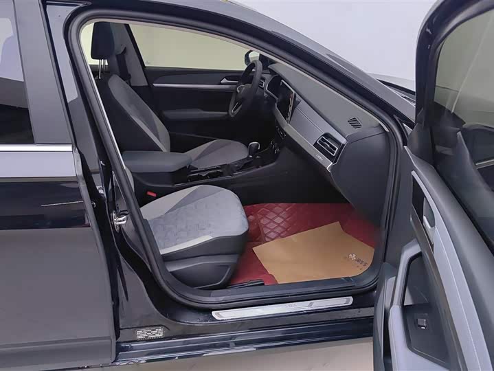 Фото 8 - Volkswagen Lavida