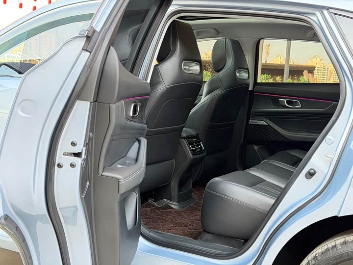 Фото 8 - Changan UNI-K