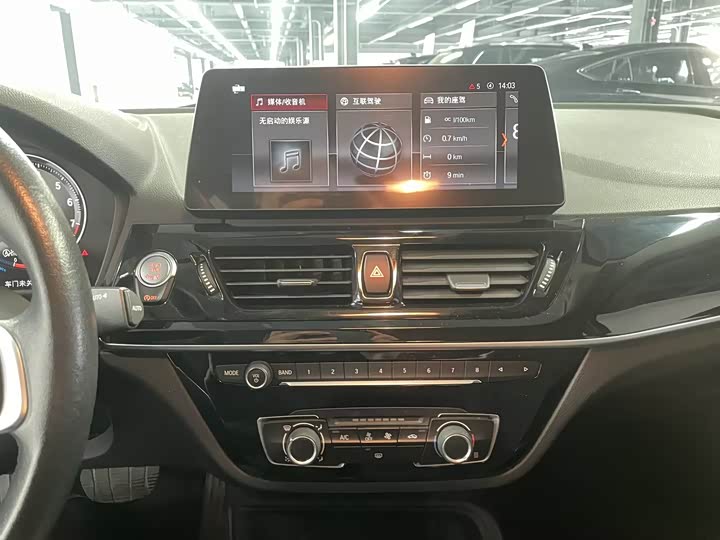 Фото 8 - BMW 1 Series