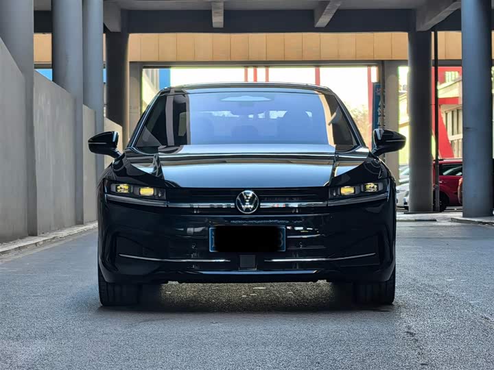 Фото 2 - Volkswagen Magotan