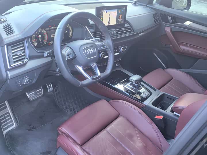 Фото 8 - Audi Q5L